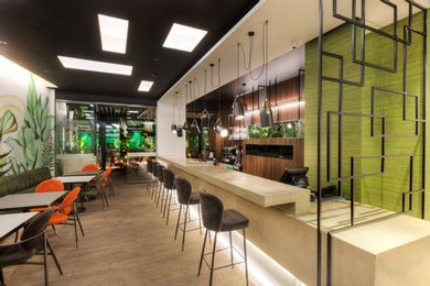 Ivis 4 Hotel - Image 4