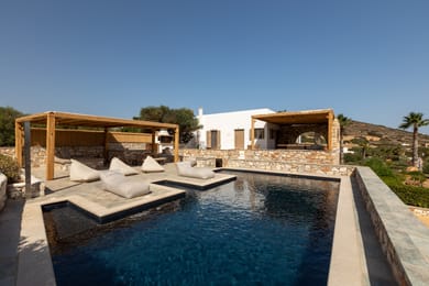 Villa Almeida | Paros