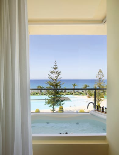 Deluxe Room with Spa Bath Sea View - 30m²
