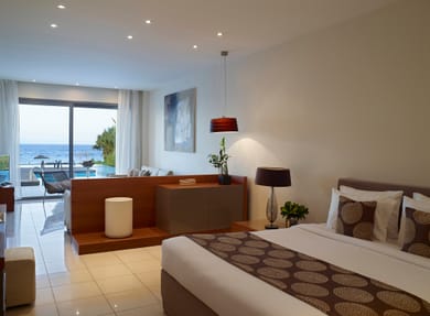 Beachfront Swim Up Sea View Grand Suite - 60m²