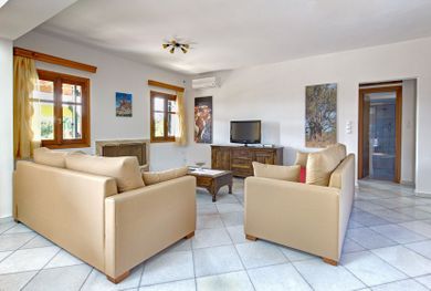 Naxos Cottage - Image 2