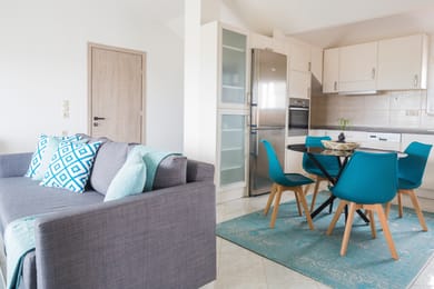 Joya Ofrynio Stylish Suites - Image 3