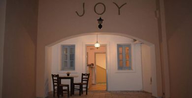 Joy Beach Hotel Santorini - Image 2
