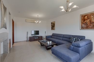 3 Bedroom Junior Villa with Communal Pool - FZ02