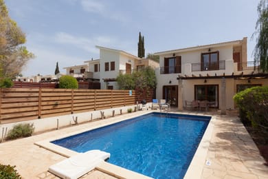3 Bedroom Junior Villa with Private Pool - J009