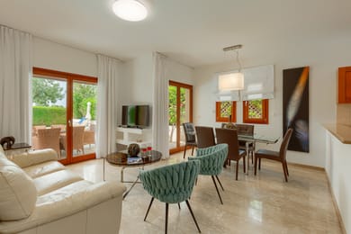 3 Bedroom Junior Villa with Private Pool - J027