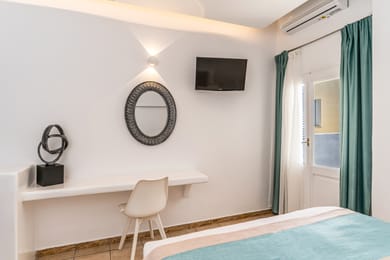 Economy Room
