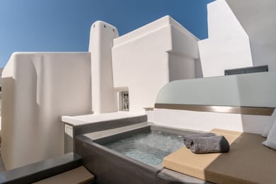 Junior Suite with private outdoor jetted tub & innery courtyard view