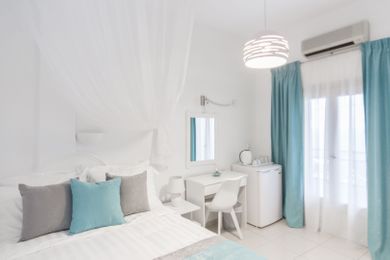 Triple Room with City View