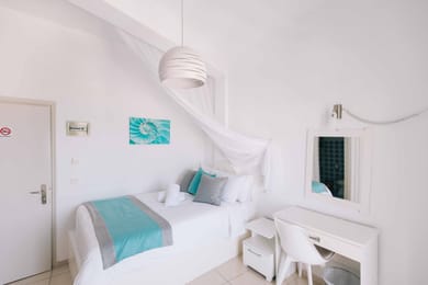 Triple Room with City View