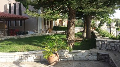 Kaiafas Lake Hotel - Image 3