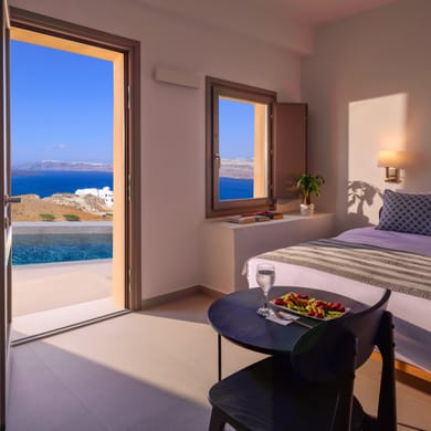 Elegant Double Room with Caldera View