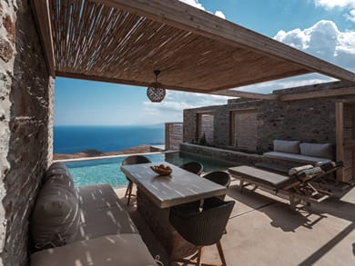 PAZ – Luxury Villa with Sea View in Kythnos