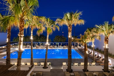 Kamari Beach Hotel - Image 6