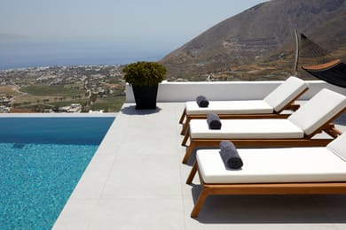 Kamini White I Villa