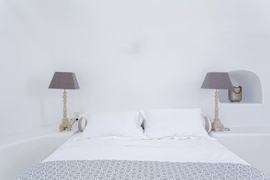 Kamini Santorini Villas - Image 7