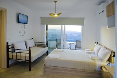 Superior Room with Mountain View & Shared Pool