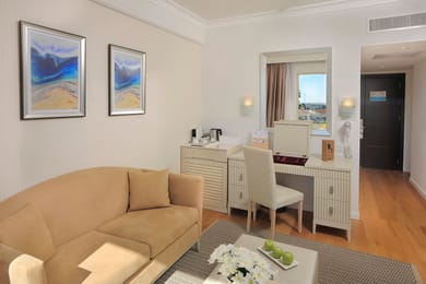 Junior Suite Garden and Pool View