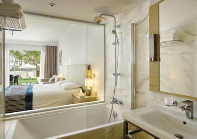 Deluxe Superior Room with Private Garden and Pool View