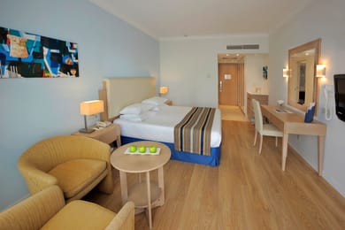 Deluxe Room with Inland View