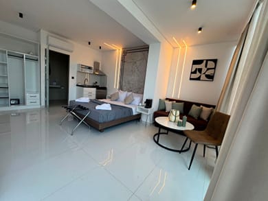 DELUX SUITE