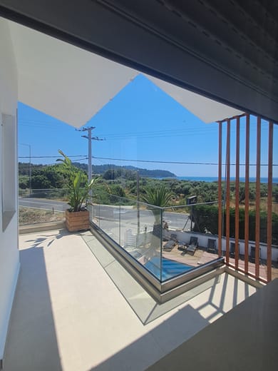SEAVIEW APARTMENT