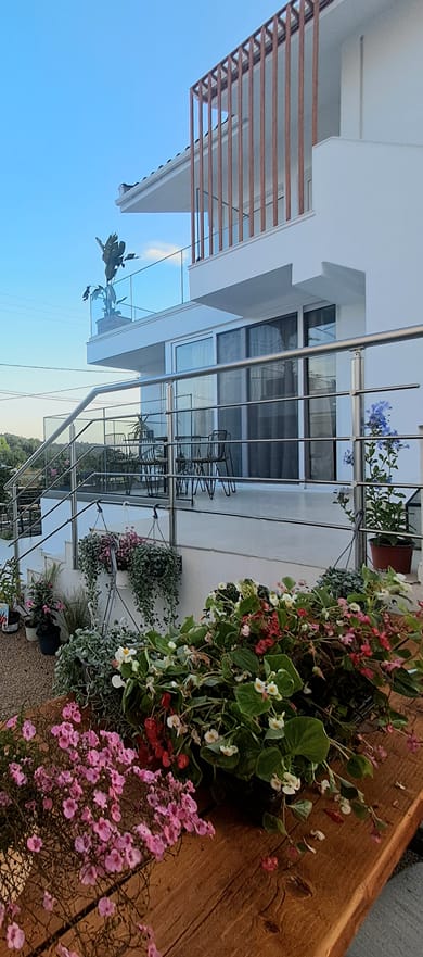 Kapahi Suites Apartments - Image 6