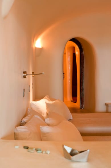 Kapari Honeymoon Suite with Indoor Hot Tub & Private Terrace with Caldera View