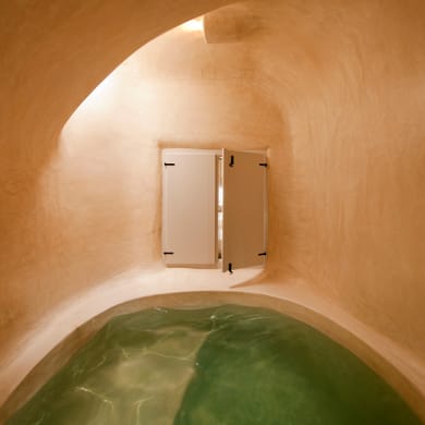 Kapari Honeymoon Suite with Indoor Hot Tub & Private Terrace with Caldera View
