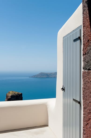 Premium Loft with Balcony & Caldera View