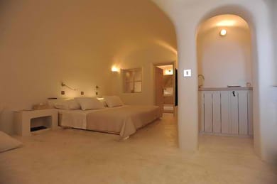 Premium Spa Room with Indoor Hot Tub with Private Balcony & Caldera View