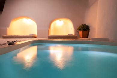 Kapari Up & High with Outdoor Hot Tub & Panoramic Caldera View