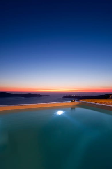 Kapari Up & High with Outdoor Hot Tub & Panoramic Caldera View