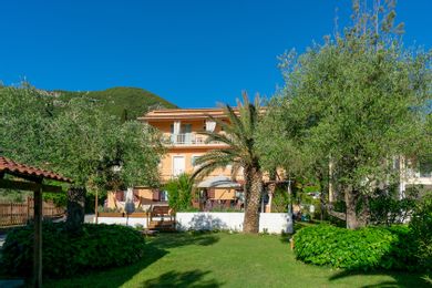 Villa Kapella & Apartments Corfu - Image 5