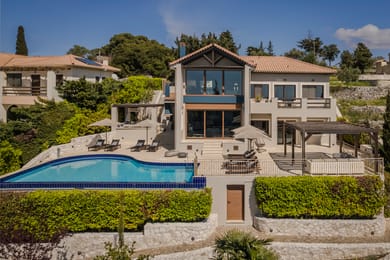 Villa Karmaniolos