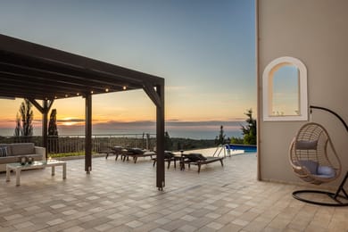 Villa Karmaniolos, photo 1