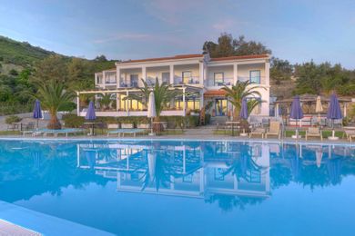 Karras’ Star Hotel - Image 4