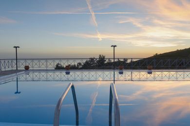 Karras’ Star Hotel - Image 5