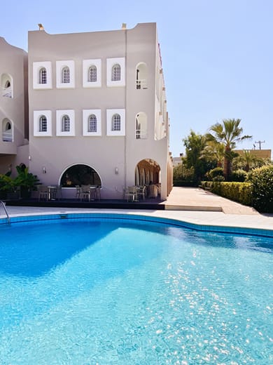 Karteros Hotel - Image 4