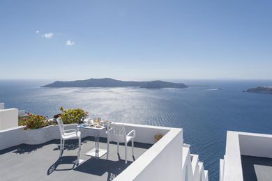 Cozy Double Room With Caldera View