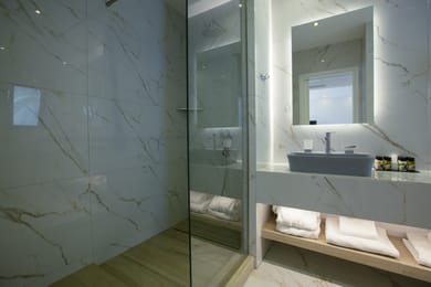Junior Suite with Outdoor Jacuzzi Sea View