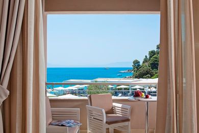 Junior Suite with Living Area Sea View