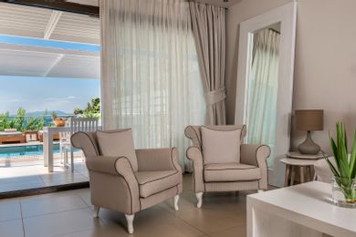 Master Suite with Private Pool Sea View