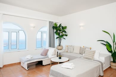 Superior Suite with Caldera View