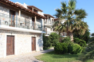 Kastro Maini - Image 6