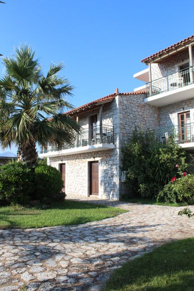 Kastro Maini - Image 7