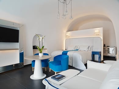 Honeymoon Suite with open air jetted tub