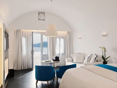 Honeymoon Suite with open air jetted tub