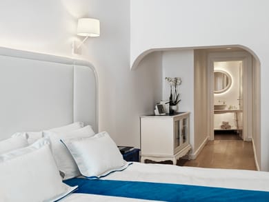 Junior Suite with Jetted Tub