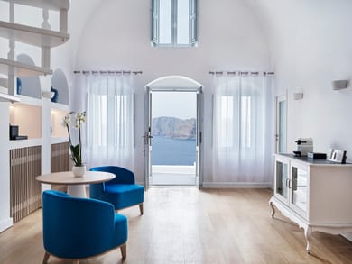 Katikies Suite with open air jetted tub